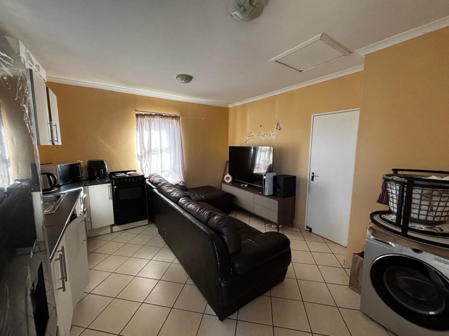 1 Bedroom Property for Sale in Sunset Glen Western Cape